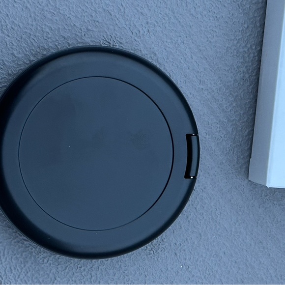 Limited edition Dior mirror - Picture 3 of 4